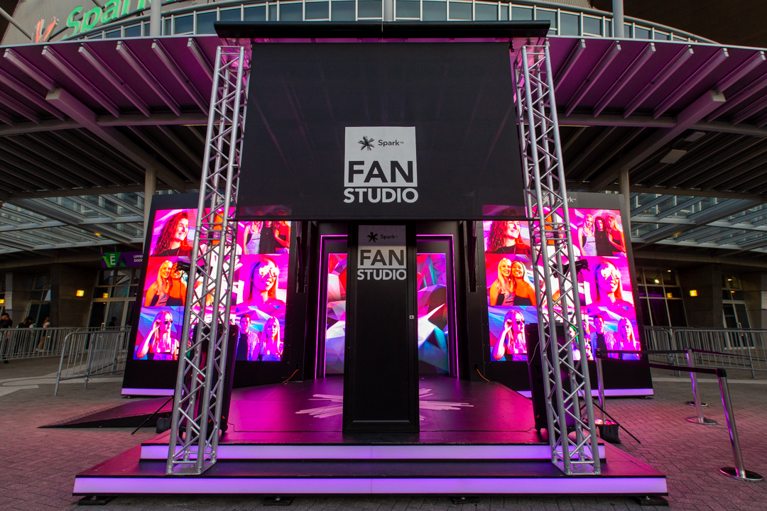 Fan Studio